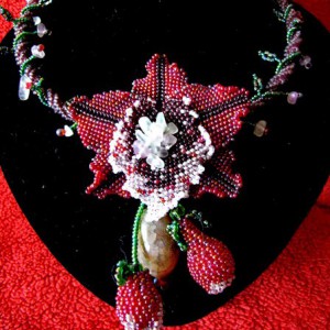 Украшения из бисера